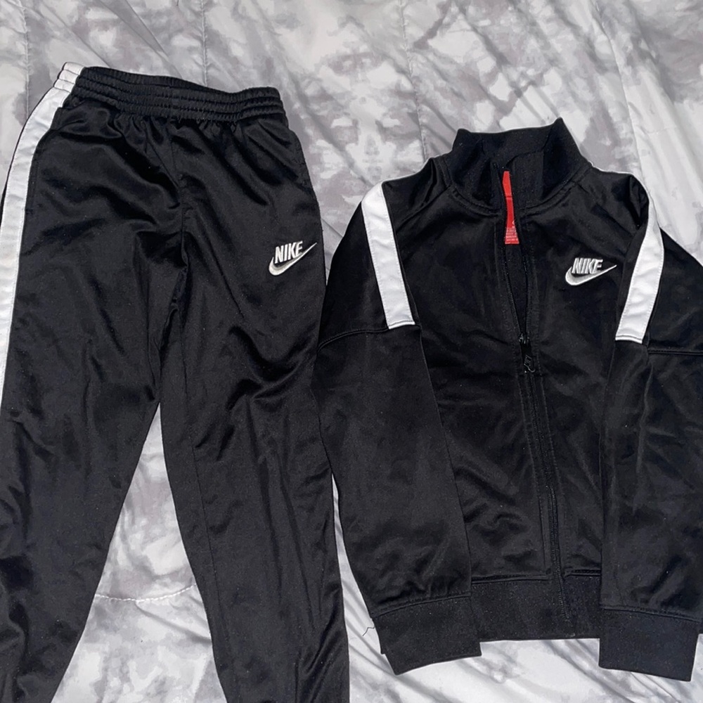 Nike track suit